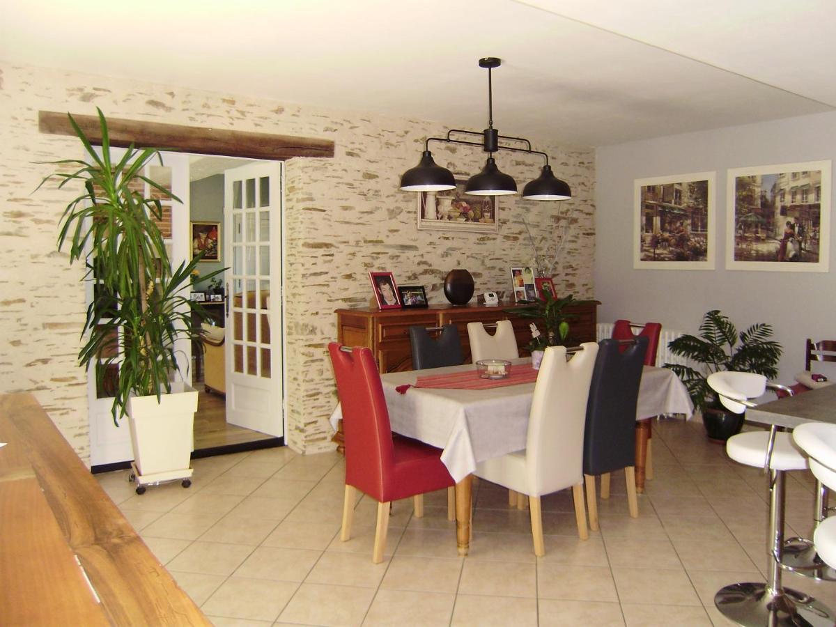 Chambres D'Hotes Mauvierges Segre Luaran gambar
