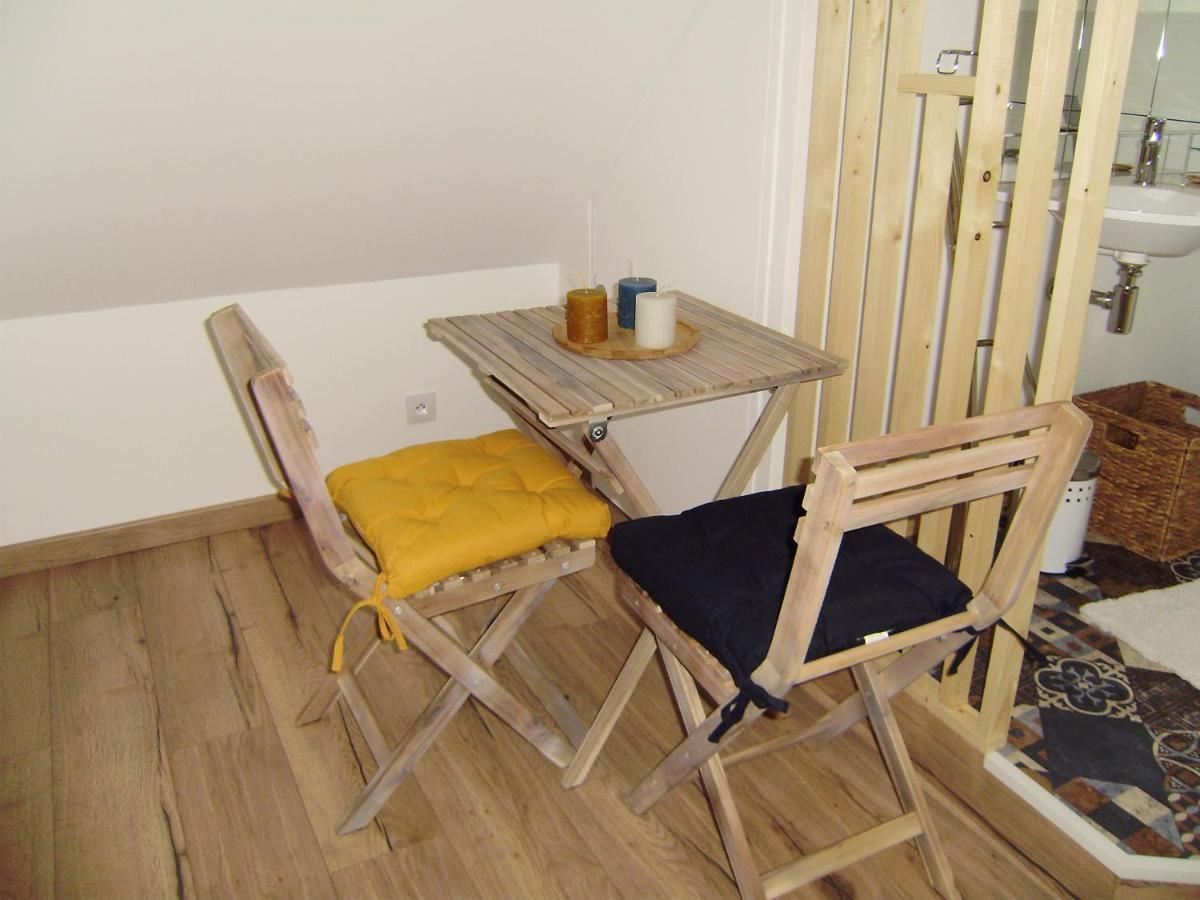 Chambres D'Hotes Mauvierges Segre Bilik gambar